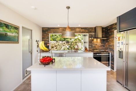 Photo of property in 16 Mudgway Place, Awapuni, Palmerston North, 4412