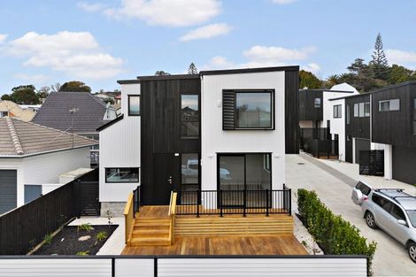 Photo of property in 3 Lonsdale Street, New Brighton, Christchurch, 8083