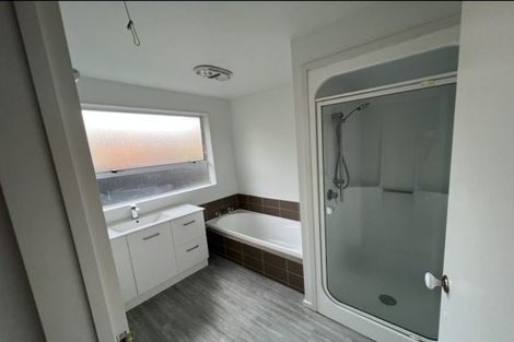 Photo of property in 5 Phoenix Lane, Northcote, Christchurch, 8052