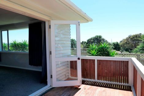 Photo of property in 14 Campion Road, Waikanae Beach, Waikanae, 5036