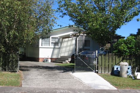 Photo of property in 51 Cobham Crescent, Kelston, Auckland, 0602