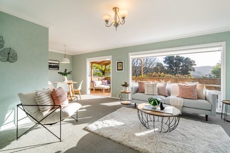 Photo of property in 17a Blue Mountains Road, Silverstream, Upper Hutt, 5019