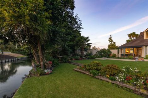 Photo of property in 61 Fendalton Road, Fendalton, Christchurch, 8014