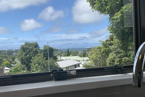 Photo of property in 3 Te Arawa Place, Welcome Bay, Tauranga, 3112