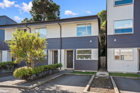 Photo of property in 11/8 Thatcher Crescent, Crofton Downs, Wellington, 6035