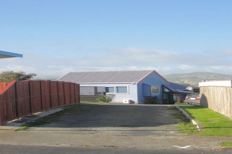 Photo of property in 37 Clipper Street, Titahi Bay, Porirua, 5022