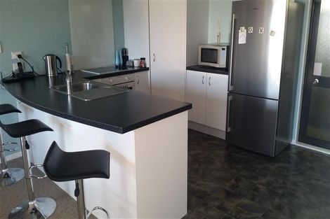 Photo of property in 4/253 Saint Aubyn Street, New Plymouth, 4310