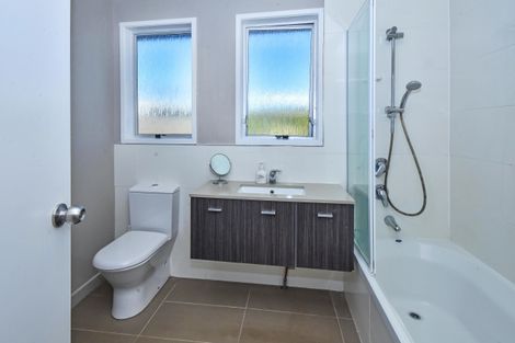 Photo of property in 1/27 Reelick Avenue, Pakuranga Heights, Auckland, 2010