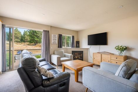 Photo of property in 8/43 Plantation Road, Wanaka, 9305