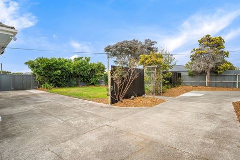 Photo of property in 16 Leverett Place, North New Brighton, Christchurch, 8083