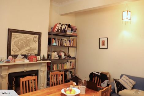 Photo of property in 300 Tinakori Road, Thorndon, Wellington, 6011