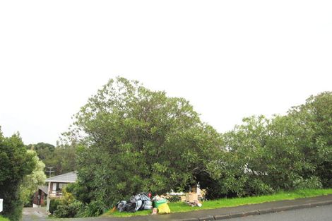 Photo of property in 3/87 Beach Road, Mellons Bay, Auckland, 2014