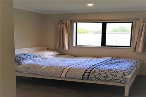 Photo of property in 19 Saltwood Street, Red Beach, 0932