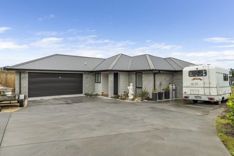 Photo of property in 15 Anglers Way, Omokoroa, 3114