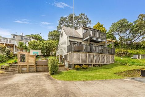 Photo of property in 15a Centennial Drive, Whitianga, 3510