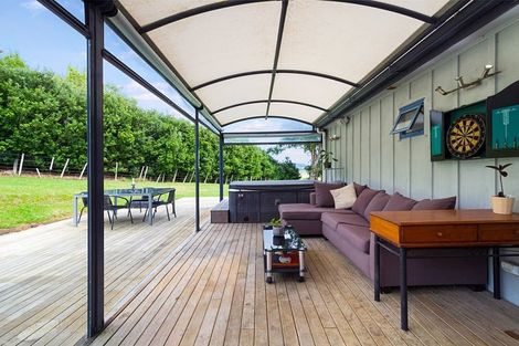 Photo of property in 141 Mangakura Road, Helensville, 0875