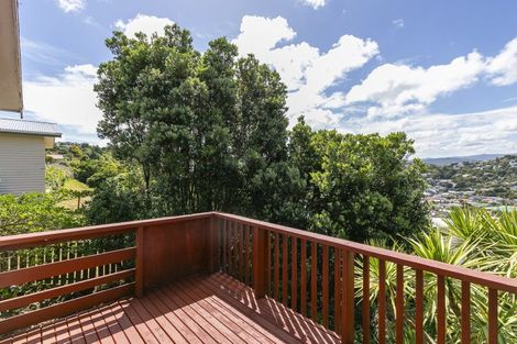 Photo of property in 26 Waiwera Crescent, Maupuia, Wellington, 6022