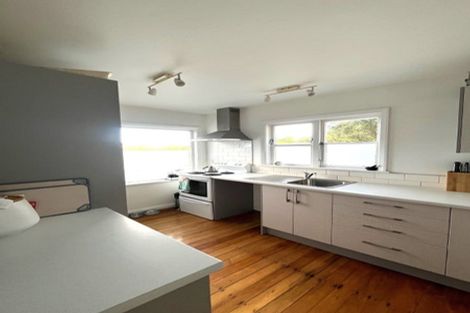 Photo of property in 9 Houghton Bay Road, Houghton Bay, Wellington, 6023
