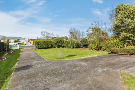 Photo of property in 22 Sandspit Road, Waiuku, 2123