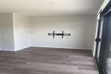 Photo of property in 87 Walters Road, Papakura, Takanini, 2110