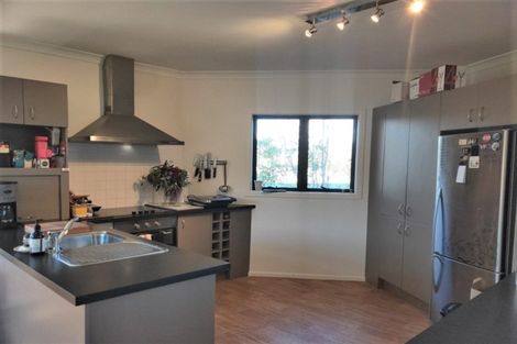 Photo of property in 55 Tirohanga Road, Tirohanga, Lower Hutt, 5010