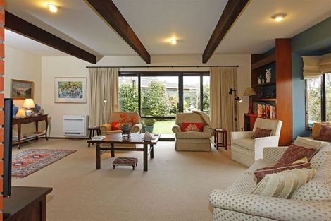 Photo of property in 43 Camberwell Place, Avonhead, Christchurch, 8042