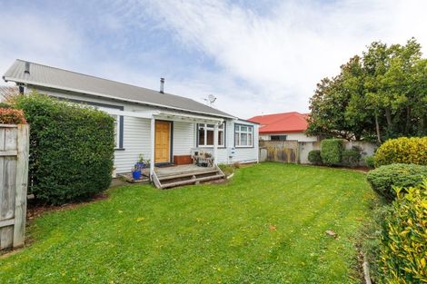 Photo of property in 214 Park Road, Hokowhitu, Palmerston North, 4410