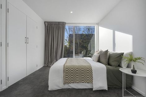 Photo of property in 2/204 Edgeware Road, Edgeware, Christchurch, 8013