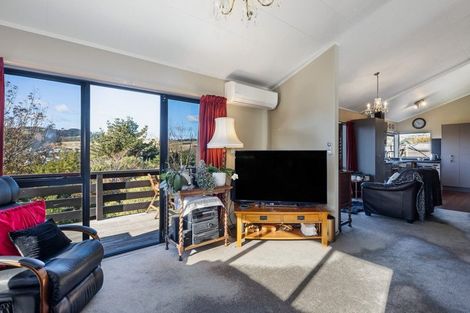 Photo of property in 66 Guadeloupe Crescent, Grenada Village, Wellington, 6037