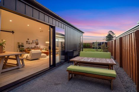 Photo of property in 6 Boag Place, Halswell, Christchurch, 8025