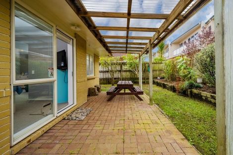 Photo of property in 86 Bob Charles Drive, Golflands, Auckland, 2013