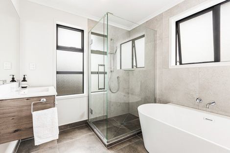 Photo of property in 1/8 Dale Road, Whenuapai, Auckland, 0618