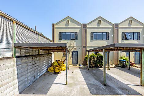 Photo of property in 5v Dryden Place, Mount Wellington, Auckland, 1051