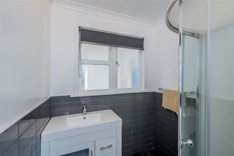 Photo of property in 1 Argyle Avenue, Levin, 5510