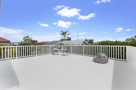 Photo of property in 9 Bruce Street, Northcote Point, Auckland, 0627