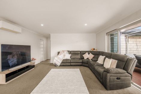 Photo of property in 143 Te Okuroa Drive, Papamoa, 3118