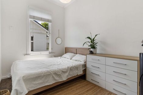 Photo of property in 24 St Albans Avenue, Mount Eden, Auckland, 1024