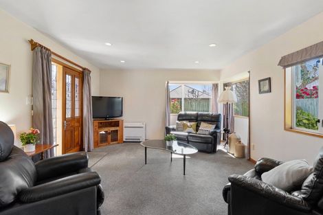 Photo of property in 1/102 Apsley Drive, Avonhead, Christchurch, 8042