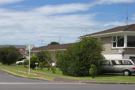 Photo of property in 1/771 Beach Road, Browns Bay, Auckland, 0630
