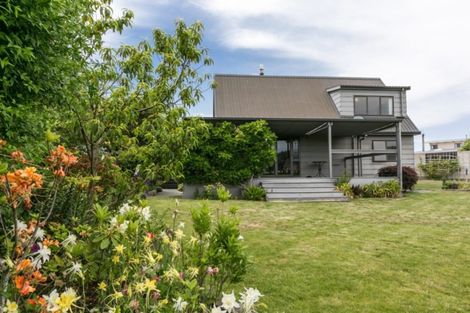 Photo of property in 70 Le Quesne Road, Bay View, Napier, 4104