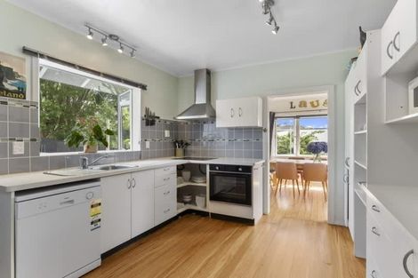 Photo of property in 1 Goldsborough Avenue, Raumati Beach, Paraparaumu, 5032