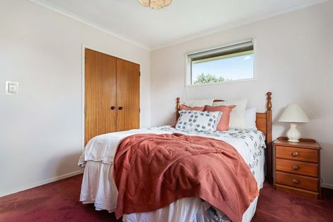 Photo of property in 2/13 Kowhai Avenue, Mangere Bridge, Auckland, 2022