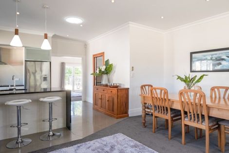 Photo of property in 82 Stout Street, Whataupoko, Gisborne, 4010