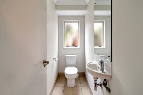 Photo of property in 23 Laurel Oak Drive, Schnapper Rock, Auckland, 0632