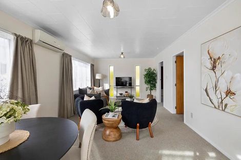 Photo of property in 1 Naumai Place, Spotswood, New Plymouth, 4310