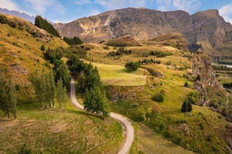 Photo of property in 80 Toka Road, Dalefield, Queenstown, 9371