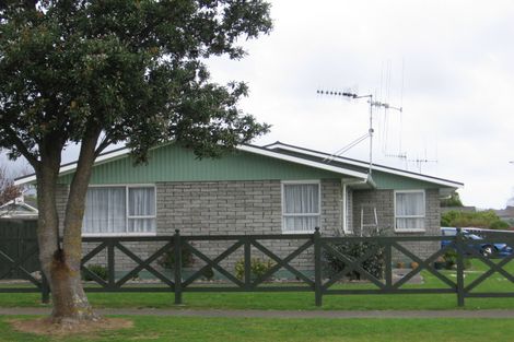 Photo of property in 7 Grenville Street, Levin, 5510