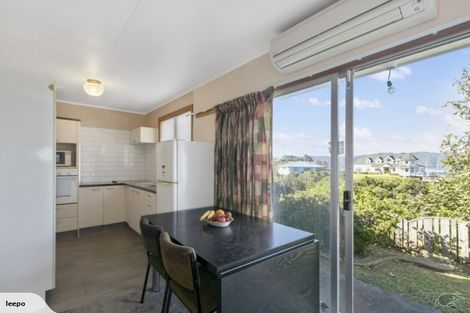 Photo of property in 12-12a Singers Road, Korokoro, Lower Hutt, 5012