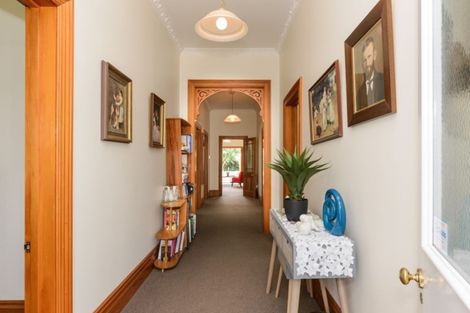 Photo of property in 102 Arthur Street, Blenheim, 7201