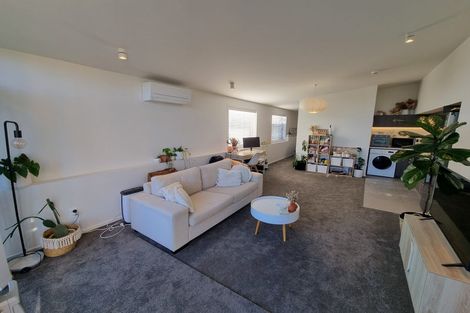 Photo of property in 2/105 Onewa Road, Northcote, Auckland, 0627